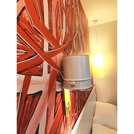 Ibis Styles Paris La Défense 3* Courbevoie