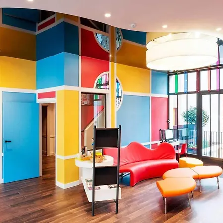 Ibis Styles Paris La Defense Otel
