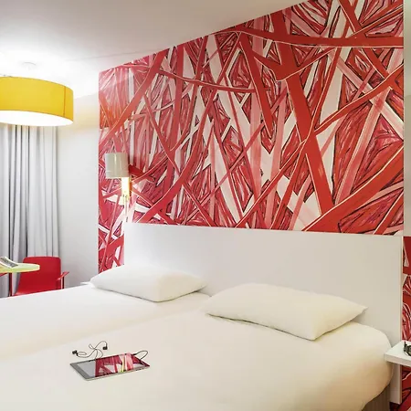 Ibis Styles Paris La Défense 3*