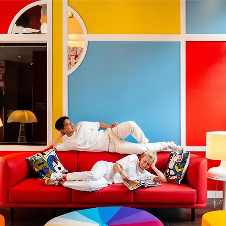 Ibis Styles Paris La Défense Hotel 3*