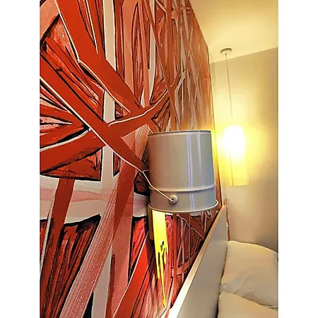 Ibis Styles Paris La Defense Hotel 3*