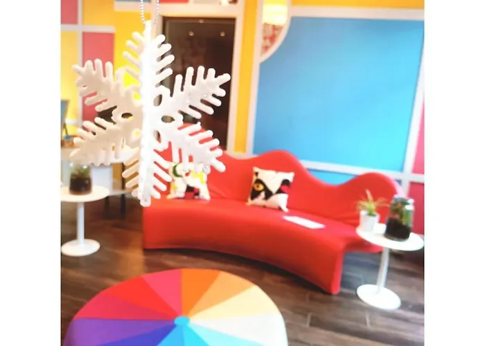 Hotel Ibis Styles Paris La Défense 3*