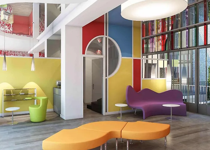 Ibis Styles Paris La Défense 3* Courbevoie