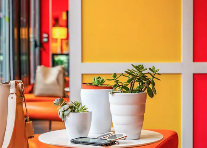 Ibis Styles Paris La Défense Hotel 3*