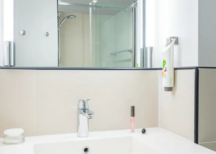 Ibis Styles Paris La Défense Hotel 3*