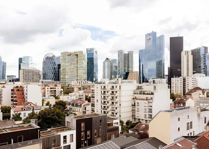 Ibis Styles Paris La Défense 3* Courbevoie