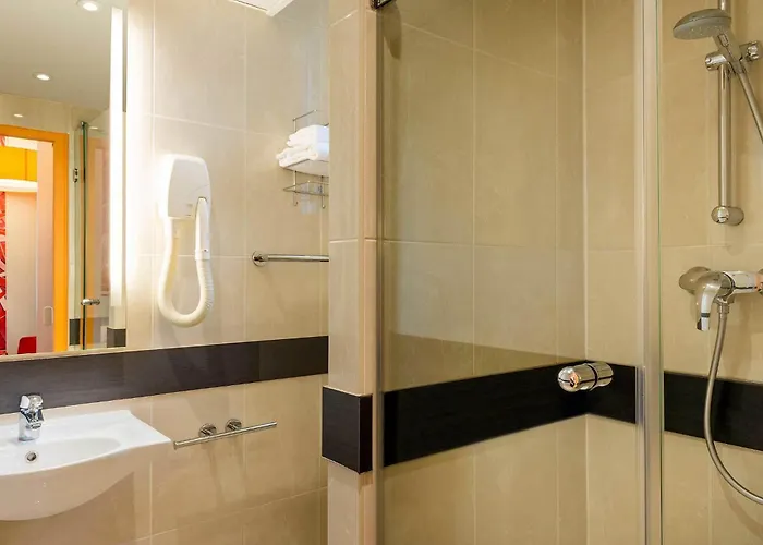 Hotel Ibis Styles Paris La Défense Courbevoie