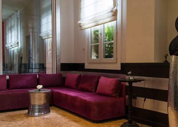 Hotel Ibis Styles Paris La Défense 3*