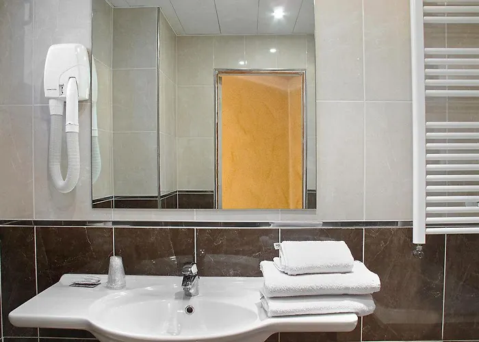Ibis Styles Paris La Défense 3* Courbevoie